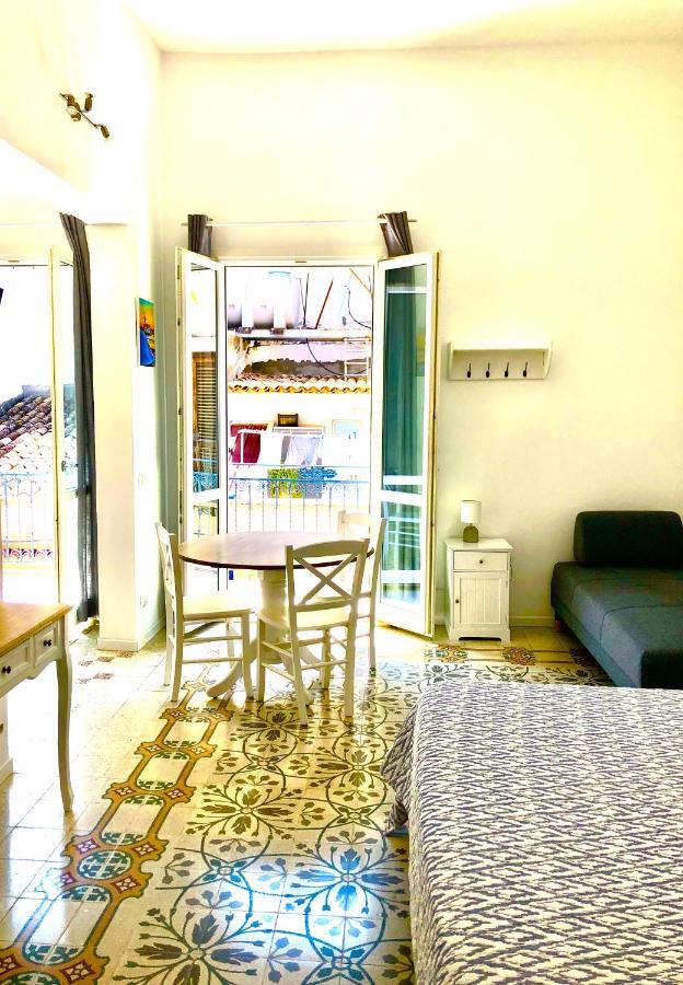Casa Colore Loft 카스텔라마레델골포 외부 사진